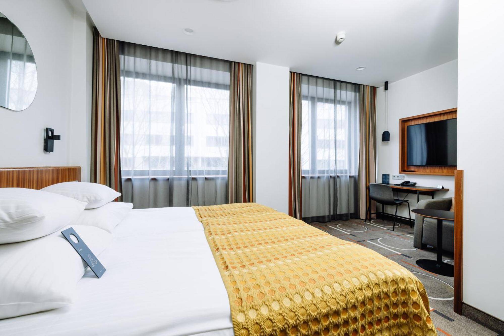 Deluxe Double or Twin Room,1743331076:JPEG