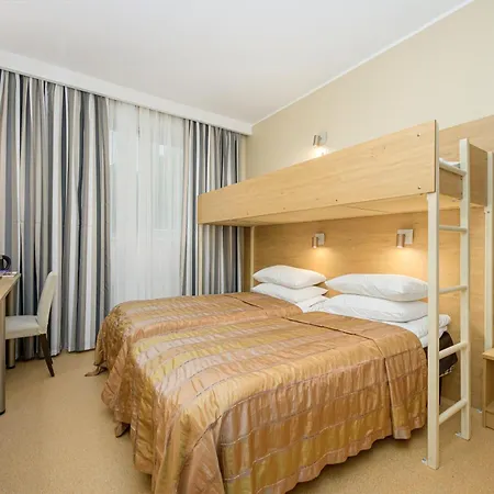 Hotel Rocca Al Mare-3